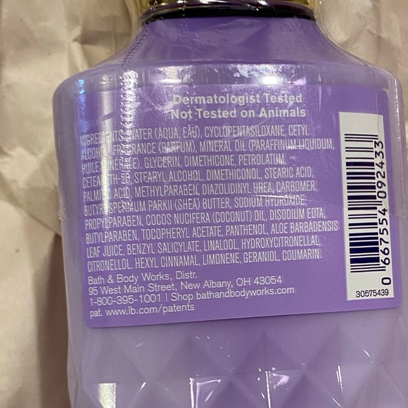 Bath and Body Works Fresh Cut Lilacs - Picture 3 of 4